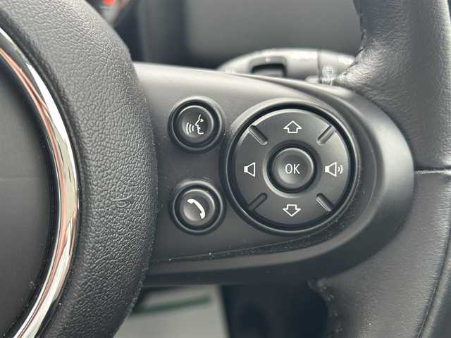 ＭＩＮＩ ミニ クロスオーバー クーパー S E オール4 山形県 2017(平29)年 3.3万km 赤 4WD/純正ナビ/FM/AM/USB/AUX/Bluetooth/ヘッドアップディスプレイ/インテリジェントセーフティ/クルーズコントロール/電動リアゲート/電動パーキングブレーキ/横滑り防止装置/前席シートヒーター/ハーフレザーシート/LEDライト/フォグランプ/バックカメラ/ルーフ/ドアバイザー/スマートキー