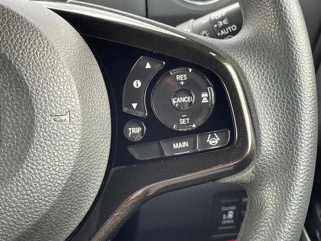 ホンダ Ｎ ＢＯＸ カスタム G L ホンダセンシング 山梨県 2019(令1)年 5.6万km プラチナホワイトパール 純正メモリナビ(VXM-194VFi)/純正CD/DVD/Bluetooth接続/フルセグTV/バックカメラ/ETC/ドライブレコーダー/片側電動スライドドア/衝突被害軽減システム/レーンキープアシスト/スペアキー1本/取扱説明書/保証書