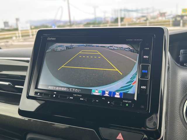 ホンダ Ｎ ＢＯＸ カスタム G L ホンダセンシング 佐賀県 2019(令1)年 5.6万km プラチナホワイトパール /ツートン//純正メモリナビ//CD/DVD/Bluetooth/フルセグTV//バックカメラ//ETC//ドライブレコーダー//片側電動スライドドア//純正LEDヘッドライト//純正14インチアルミホイール//純正フロアマット//純正ドアバイザー//取扱説明書//新車保証書//スペアキー1本//ホンダセンシング//レーンキープアシスト