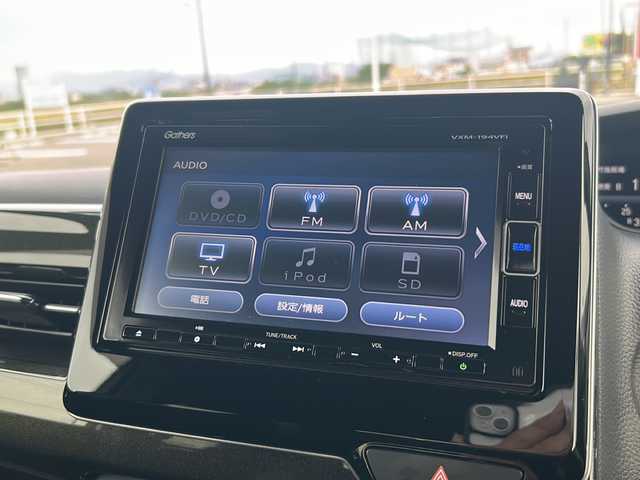 ホンダ Ｎ ＢＯＸ カスタム G L ホンダセンシング 佐賀県 2019(令1)年 5.6万km プラチナホワイトパール /ツートン//純正メモリナビ//CD/DVD/Bluetooth/フルセグTV//バックカメラ//ETC//ドライブレコーダー//片側電動スライドドア//純正LEDヘッドライト//純正14インチアルミホイール//純正フロアマット//純正ドアバイザー//取扱説明書//新車保証書//スペアキー1本//ホンダセンシング//レーンキープアシスト