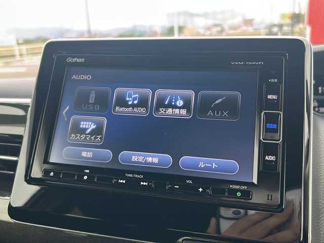 ホンダ Ｎ ＢＯＸ カスタム G L ホンダセンシング 佐賀県 2019(令1)年 5.6万km プラチナホワイトパール /ツートン//純正メモリナビ//CD/DVD/Bluetooth/フルセグTV//バックカメラ//ETC//ドライブレコーダー//片側電動スライドドア//純正LEDヘッドライト//純正14インチアルミホイール//純正フロアマット//純正ドアバイザー//取扱説明書//新車保証書//スペアキー1本//ホンダセンシング//レーンキープアシスト