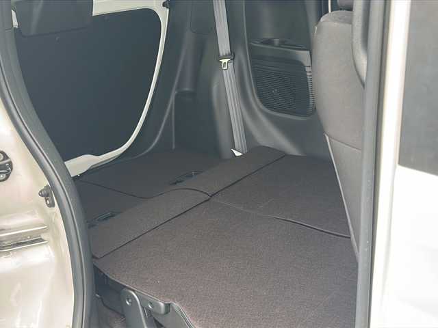 ホンダ Ｎ ＢＯＸ カスタム G L ホンダセンシング 佐賀県 2019(令1)年 5.6万km プラチナホワイトパール /ツートン//純正メモリナビ//CD/DVD/Bluetooth/フルセグTV//バックカメラ//ETC//ドライブレコーダー//片側電動スライドドア//純正LEDヘッドライト//純正14インチアルミホイール//純正フロアマット//純正ドアバイザー//取扱説明書//新車保証書//スペアキー1本//ホンダセンシング//レーンキープアシスト