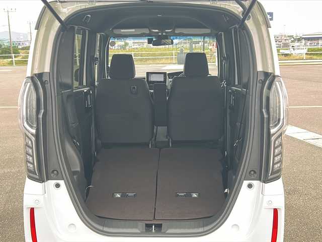 ホンダ Ｎ ＢＯＸ カスタム G L ホンダセンシング 佐賀県 2019(令1)年 5.6万km プラチナホワイトパール /ツートン//純正メモリナビ//CD/DVD/Bluetooth/フルセグTV//バックカメラ//ETC//ドライブレコーダー//片側電動スライドドア//純正LEDヘッドライト//純正14インチアルミホイール//純正フロアマット//純正ドアバイザー//取扱説明書//新車保証書//スペアキー1本//ホンダセンシング//レーンキープアシスト