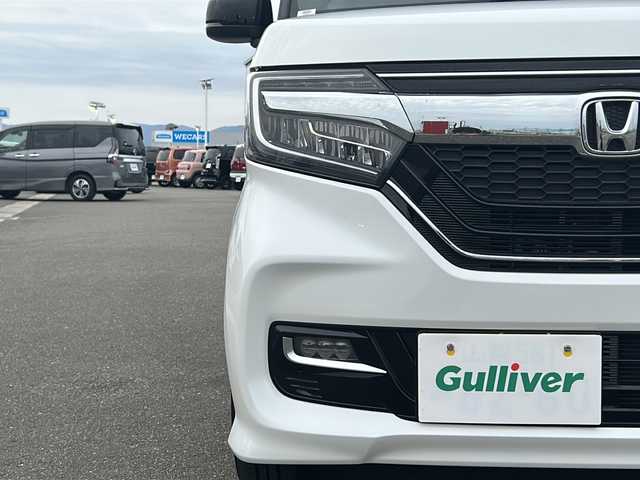 ホンダ Ｎ ＢＯＸ カスタム G L ホンダセンシング 佐賀県 2019(令1)年 5.6万km プラチナホワイトパール /ツートン//純正メモリナビ//CD/DVD/Bluetooth/フルセグTV//バックカメラ//ETC//ドライブレコーダー//片側電動スライドドア//純正LEDヘッドライト//純正14インチアルミホイール//純正フロアマット//純正ドアバイザー//取扱説明書//新車保証書//スペアキー1本//ホンダセンシング//レーンキープアシスト