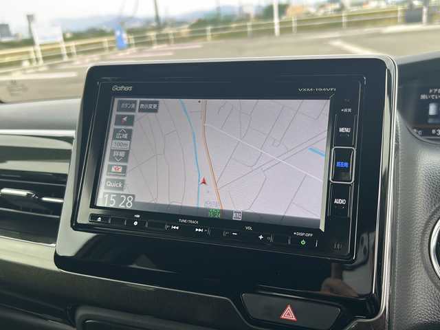 ホンダ Ｎ ＢＯＸ カスタム G L ホンダセンシング 佐賀県 2019(令1)年 5.6万km プラチナホワイトパール /ツートン//純正メモリナビ//CD/DVD/Bluetooth/フルセグTV//バックカメラ//ETC//ドライブレコーダー//片側電動スライドドア//純正LEDヘッドライト//純正14インチアルミホイール//純正フロアマット//純正ドアバイザー//取扱説明書//新車保証書//スペアキー1本//ホンダセンシング//レーンキープアシスト