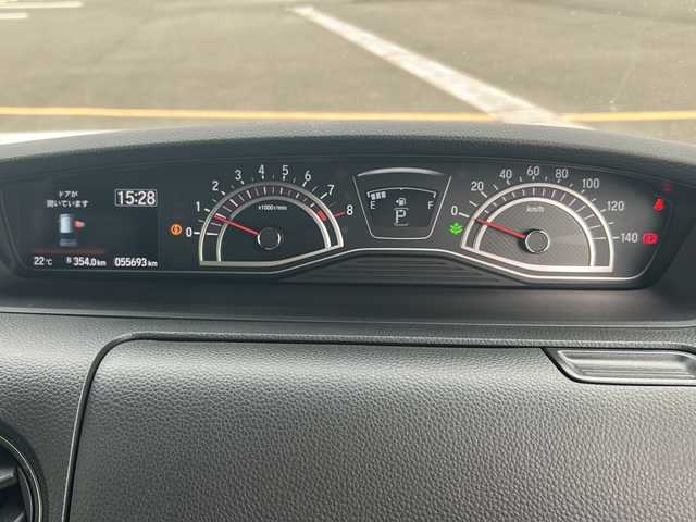 ホンダ Ｎ ＢＯＸ カスタム G L ホンダセンシング 佐賀県 2019(令1)年 5.6万km プラチナホワイトパール /ツートン//純正メモリナビ//CD/DVD/Bluetooth/フルセグTV//バックカメラ//ETC//ドライブレコーダー//片側電動スライドドア//純正LEDヘッドライト//純正14インチアルミホイール//純正フロアマット//純正ドアバイザー//取扱説明書//新車保証書//スペアキー1本//ホンダセンシング//レーンキープアシスト