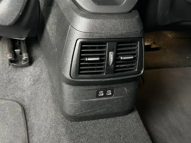 ＢＭＷ ２１８ｄ アクティブツアラー ラグジュアリー 茨城県 2019(令1)年 2.2万km 赤 後期型　/アドバンスドアクティブＳＦＴ　/ＡＣＣ　/ＨＵＤ　/コンフォートＰKG　/ＰＷテールゲート　/コンフォートアクセス　/パーキングサポートＰKG　/Ｂカメラ　/ＰＤＣ　/黒革　/シートヒーター　/Ｍ付ＰＷシート　/ナビ　/社外ＴＶ　/ＬＥＤ　/ＥＴＣ/禁煙車