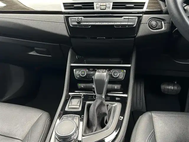 ＢＭＷ ２１８ｄ アクティブツアラー ラグジュアリー 茨城県 2019(令1)年 2.2万km 赤 後期型　/アドバンスドアクティブＳＦＴ　/ＡＣＣ　/ＨＵＤ　/コンフォートＰKG　/ＰＷテールゲート　/コンフォートアクセス　/パーキングサポートＰKG　/Ｂカメラ　/ＰＤＣ　/黒革　/シートヒーター　/Ｍ付ＰＷシート　/ナビ　/社外ＴＶ　/ＬＥＤ　/ＥＴＣ/禁煙車