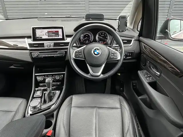 ＢＭＷ ２１８ｄ アクティブツアラー ラグジュアリー 茨城県 2019(令1)年 2.2万km 赤 後期型　/アドバンスドアクティブＳＦＴ　/ＡＣＣ　/ＨＵＤ　/コンフォートＰKG　/ＰＷテールゲート　/コンフォートアクセス　/パーキングサポートＰKG　/Ｂカメラ　/ＰＤＣ　/黒革　/シートヒーター　/Ｍ付ＰＷシート　/ナビ　/社外ＴＶ　/ＬＥＤ　/ＥＴＣ/禁煙車