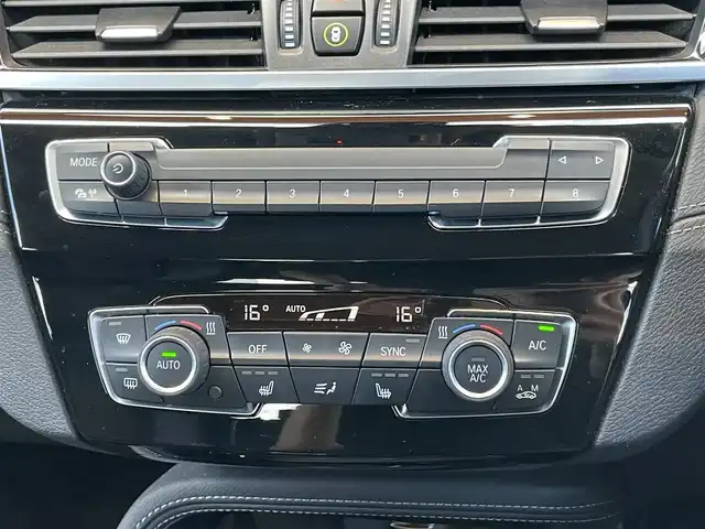ＢＭＷ Ｘ１ xDrive 18d xライン 鹿児島県 2021(令3)年 4.6万km 白 禁煙車/純正ナビ/バックカメラ/ハイラインパッケージ/レザーシート/シートヒーター/コンフォートパッケージ/パワーシート/パワーバックドア/コーナーセンサー/純正18インチアルミホイール