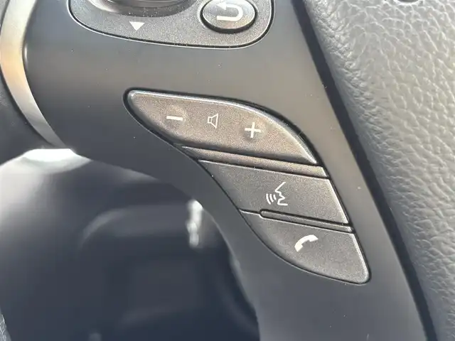 日産 フーガ 370GT FOUR 福岡県 2015(平27)年 2.4万km ブラックパール 〇純正ナビ/〇フルセグTV/〇ETC/〇ドライブレコーダー/〇プレミアムインテリアパッケージ/〇ブラウンセミアニリン革シート/〇インテリジェントクルーズコントロール/〇全方位運転支援システム/〇LEDヘッドランプ/〇オートライト/〇純正18インチアルミホイール/〇純正フロアマット/〇革巻きステアリングホイール/〇SRSエアバッグ/〇フォレストエアコン/〇パワーシート/パワーオットマン(助手席)/〇アームレスト/〇インテリジェントキー/アラウンドビューモニター/〇スペアキー/〇禁煙車