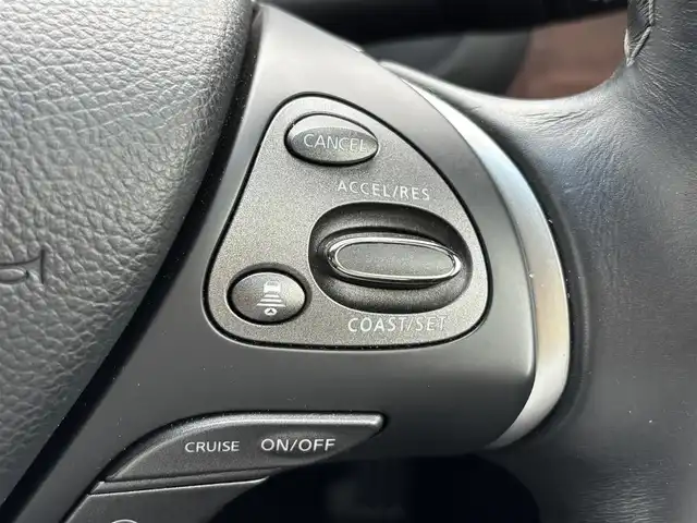 日産 フーガ 370GT FOUR 福岡県 2015(平27)年 2.4万km ブラックパール 〇純正ナビ/〇フルセグTV/〇ETC/〇ドライブレコーダー/〇プレミアムインテリアパッケージ/〇ブラウンセミアニリン革シート/〇インテリジェントクルーズコントロール/〇全方位運転支援システム/〇LEDヘッドランプ/〇オートライト/〇純正18インチアルミホイール/〇純正フロアマット/〇革巻きステアリングホイール/〇SRSエアバッグ/〇フォレストエアコン/〇パワーシート/パワーオットマン(助手席)/〇アームレスト/〇インテリジェントキー/アラウンドビューモニター/〇スペアキー/〇禁煙車