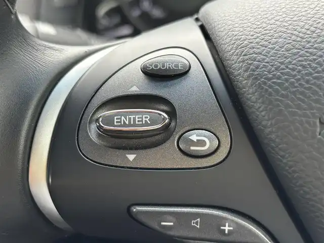 日産 フーガ 370GT FOUR 福岡県 2015(平27)年 2.4万km ブラックパール 〇純正ナビ/〇フルセグTV/〇ETC/〇ドライブレコーダー/〇プレミアムインテリアパッケージ/〇ブラウンセミアニリン革シート/〇インテリジェントクルーズコントロール/〇全方位運転支援システム/〇LEDヘッドランプ/〇オートライト/〇純正18インチアルミホイール/〇純正フロアマット/〇革巻きステアリングホイール/〇SRSエアバッグ/〇フォレストエアコン/〇パワーシート/パワーオットマン(助手席)/〇アームレスト/〇インテリジェントキー/アラウンドビューモニター/〇スペアキー/〇禁煙車