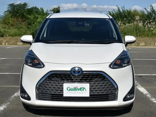 トヨタ シエンタ ハイブリッド ファンベースG クエロ 福岡県 2020(令2)年 4.7万km ホワイトパールクリスタルシャイン ワンオーナー/トヨタセーフティセンス/ALPINE製メモリーナビ/フルセグ/CD/DVD/BT/HDMI/バックカメラ/ALPINE製フリップダウンモニター/前後ドライブレコーダー/純正LEDヘッドライト/両側パワースライドドア/クルーズコントロール/ハーフレザーシート/コーナーセンサー/革巻きステアリング/ステアリングスイッチ/プッシュスタート/スマートキー/ビルトインETC/新車時保証書/取扱説明書