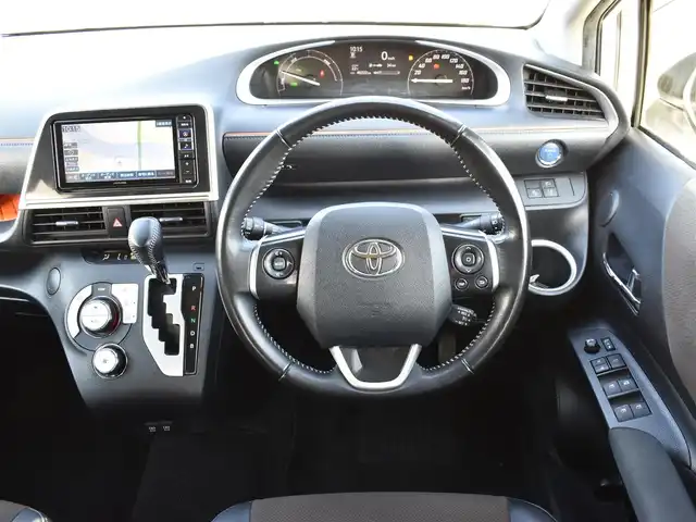 トヨタ シエンタ ハイブリッド ファンベースG クエロ 福岡県 2020(令2)年 4.7万km ホワイトパールクリスタルシャイン ワンオーナー/トヨタセーフティセンス/ALPINE製メモリーナビ/フルセグ/CD/DVD/BT/HDMI/バックカメラ/ALPINE製フリップダウンモニター/前後ドライブレコーダー/純正LEDヘッドライト/両側パワースライドドア/クルーズコントロール/ハーフレザーシート/コーナーセンサー/革巻きステアリング/ステアリングスイッチ/プッシュスタート/スマートキー/ビルトインETC/新車時保証書/取扱説明書