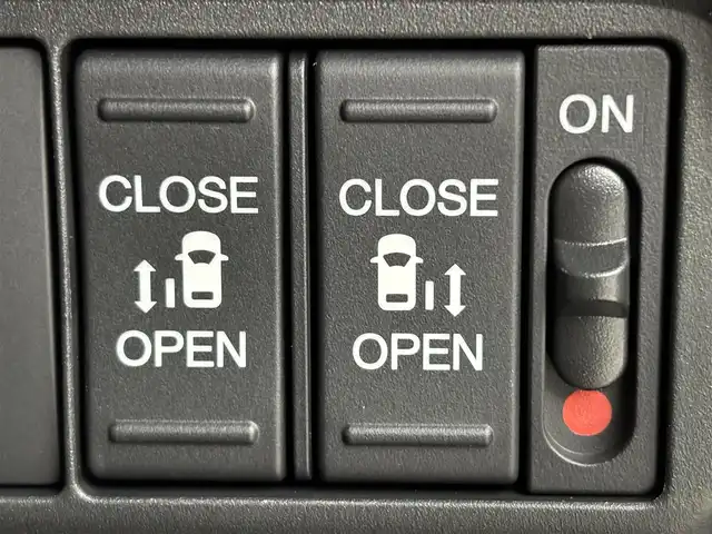 ホンダ フリード ハイブリット e:HEV クロスター 福岡県 2025(令7)年 0.1千km メテオロイドグレーメタリック 登録済未使用車　/純正９型ナビ／フルセグＴＶ／ＢＴ　/両側パワースライドドア　/バックカメラ　/レーダークルーズコントロール　/ＢＳＭ　/衝突軽減被害システム　/レーンキープ　/コーナーセンサー　/シートヒーター