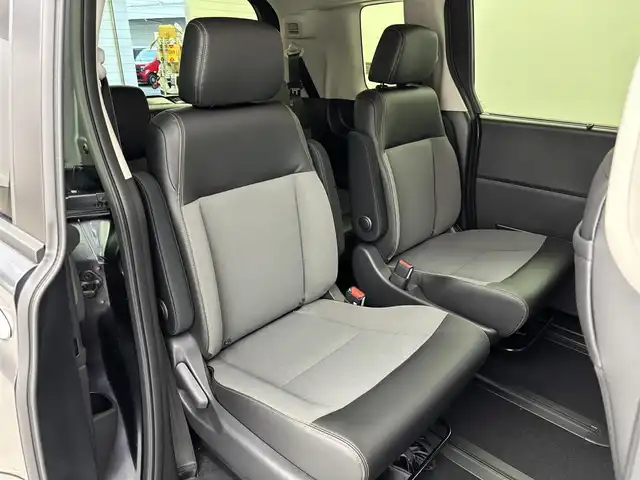 ホンダ フリード ハイブリット e:HEV クロスター 福岡県 2025(令7)年 0.1千km メテオロイドグレーメタリック 登録済未使用車　/純正９型ナビ／フルセグＴＶ／ＢＴ　/両側パワースライドドア　/バックカメラ　/レーダークルーズコントロール　/ＢＳＭ　/衝突軽減被害システム　/レーンキープ　/コーナーセンサー　/シートヒーター