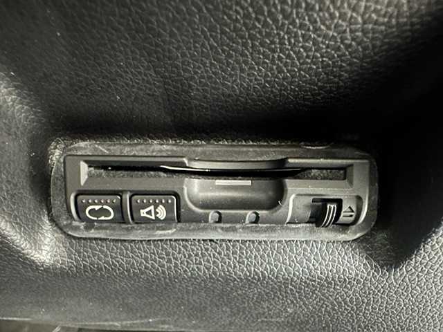 ホンダ シャトル ハイブリッド Z 兵庫県 2015(平27)年 3.2万km ミッドナイトブルービームM 純正SDナビ(CD/DVD/Bluetooth/フルセグ)/バックカメラ/パドルシフト/クルーズコントロール/ハーフレザーシート/シートヒーター/LEDヘッドライト/オートライト/フォグライト/純正16インチアルミホイール/純正フロアマット/ETC