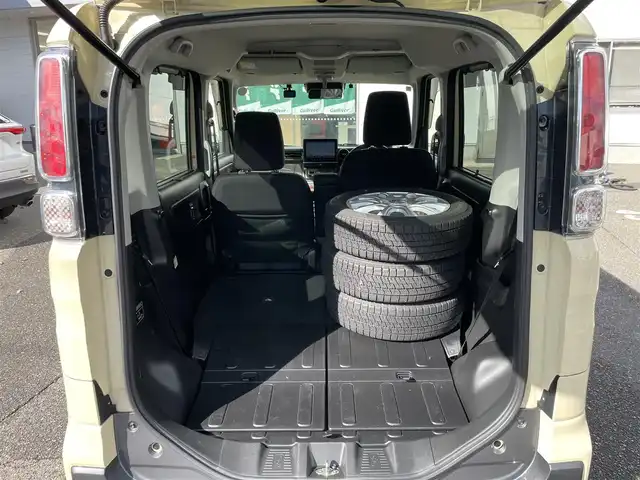 スズキ スペーシア ギア HYBRID XZターボ 青森県 2022(令4)年 7.5万km シフォンアイボリーM ワンオーナー/4WD/ターボ/純正ホイール夏タイヤ装着/社外スタッドレスタイヤ3本車載/メモリナビ/フルセグテレビ/バックカメラ/ドライブレコーダー/アラウンドビューモニター/アイドリングストップ/ウィンカーミラー/クルーズコントロール/ドアバイザー/プッシュスタート/両側パワースライドドア/ETC/運転席助手席シートヒーター/ハンズフリー/純正フロアマット