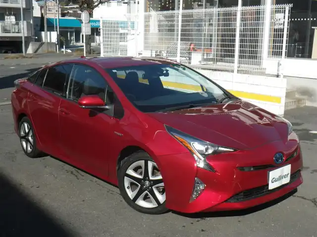 トヨタ プリウス A プレミアム　ツーリングセレ 神奈川県 2015(平27)年 16万km エモーショナルレッド セーフティセンスP/・プリクラッシュセーフティ/・レーンディパチャーアラート/・オートマチックハイビーム/・レーダークルーズコントロール/純正9インチSDナビ　フルセグTV/（DVD再生可/Bluetooth/SD/SD録音可）/バックカメラ/クリアランスソナー/黒革シート/パワーシート/前席シートヒーター/ブラインドスポットモニタリング/LEDヘッドランプ/LEDフォグランプ/ビルトインETC（DSRC）/スマートキーx2/AC100V電源/点検記録（全てトヨタディーラーで実施）/　28/12  30/3  30/11  R1/11/ R2/11  R3/12  R4/11/R5/11  R6/11  R7/11