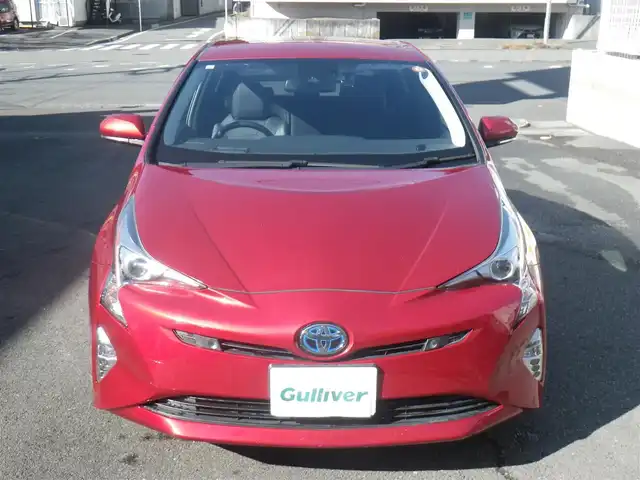 トヨタ プリウス A プレミアム　ツーリングセレ 神奈川県 2015(平27)年 16万km エモーショナルレッド セーフティセンスP/・プリクラッシュセーフティ/・レーンディパチャーアラート/・オートマチックハイビーム/・レーダークルーズコントロール/純正9インチSDナビ　フルセグTV/（DVD再生可/Bluetooth/SD/SD録音可）/バックカメラ/クリアランスソナー/黒革シート/パワーシート/前席シートヒーター/ブラインドスポットモニタリング/LEDヘッドランプ/LEDフォグランプ/ビルトインETC（DSRC）/スマートキーx2/AC100V電源/点検記録（全てトヨタディーラーで実施）/　28/12  30/3  30/11  R1/11/ R2/11  R3/12  R4/11/R5/11  R6/11  R7/11
