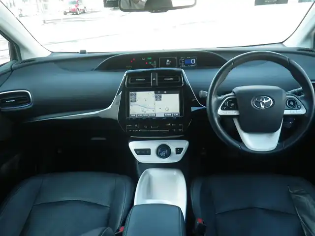 トヨタ プリウス A プレミアム　ツーリングセレ 神奈川県 2015(平27)年 16万km エモーショナルレッド セーフティセンスP/・プリクラッシュセーフティ/・レーンディパチャーアラート/・オートマチックハイビーム/・レーダークルーズコントロール/純正9インチSDナビ　フルセグTV/（DVD再生可/Bluetooth/SD/SD録音可）/バックカメラ/クリアランスソナー/黒革シート/パワーシート/前席シートヒーター/ブラインドスポットモニタリング/LEDヘッドランプ/LEDフォグランプ/ビルトインETC（DSRC）/スマートキーx2/AC100V電源/点検記録（全てトヨタディーラーで実施）/　28/12  30/3  30/11  R1/11/ R2/11  R3/12  R4/11/R5/11  R6/11  R7/11