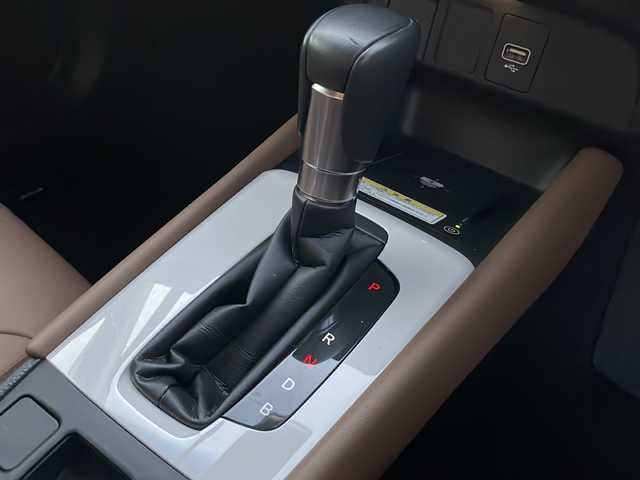 ホンダ フィット e:HEVリュクス 新潟県 2020(令2)年 2.4万km プレミアムグラマラスブロンズP 純正9インチナビ/バックカメラ/置くだけ充電/Blueooth/USB/プッシュスタート/スマートキー/ETC/ホンダエセンシング/シートヒーター/LEDヘッドライト/ハーフレザー/前後ドラレコ/純正フロアマット/純正アルミホイール