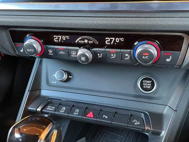 アウディ Ｑ３ SB 35TDIクワトロ Sライン 愛知県 2020(令2)年 4.8万km ミトスブラックメタリック ワンオーナー/純正ナビ/360度カメラ/AppleCarPlay/Bluetooth/ベーシックパッケージ/アシスタンスパッケージ/テクノロジーパッケージ/アダプティブクルーズコントロール/サイドアシスト/バーチャルコックピット/純正19インチアルミ