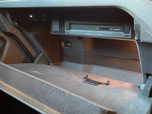 アウディ Ｑ３ SB 35TDIクワトロ Sライン 愛知県 2020(令2)年 4.8万km ミトスブラックメタリック ワンオーナー/純正ナビ/360度カメラ/AppleCarPlay/Bluetooth/ベーシックパッケージ/アシスタンスパッケージ/テクノロジーパッケージ/アダプティブクルーズコントロール/サイドアシスト/バーチャルコックピット/純正19インチアルミ