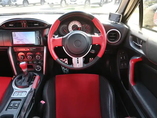 トヨタ ８６ GT リミテッド 千葉県 2012(平24)年 6.6万km オレンジメタリック BLITZエアクリーナー/TRDフロントストラットタワーバー/TRDモーションコントロールビーム/クルーズコントロール/純正SDナビ/地デジTV/【DVD/CD再生機能　Bluetooth接続】/バックカメラ/ハーフレザーシート/革巻きステアリング/HIDヘッドライト/フォグライト/純正17インチアルミホイル/サイド/カーテンエアバッグ/スマートキー