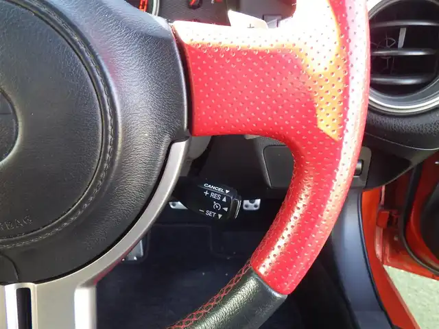 トヨタ ８６ GT リミテッド 千葉県 2012(平24)年 6.6万km オレンジメタリック BLITZエアクリーナー/TRDフロントストラットタワーバー/TRDモーションコントロールビーム/クルーズコントロール/純正SDナビ/地デジTV/【DVD/CD再生機能　Bluetooth接続】/バックカメラ/ハーフレザーシート/革巻きステアリング/HIDヘッドライト/フォグライト/純正17インチアルミホイル/サイド/カーテンエアバッグ/スマートキー