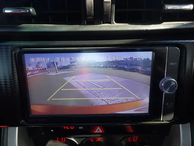 トヨタ ８６ GT リミテッド 千葉県 2012(平24)年 6.6万km オレンジメタリック BLITZエアクリーナー/TRDフロントストラットタワーバー/TRDモーションコントロールビーム/クルーズコントロール/純正SDナビ/地デジTV/【DVD/CD再生機能　Bluetooth接続】/バックカメラ/ハーフレザーシート/革巻きステアリング/HIDヘッドライト/フォグライト/純正17インチアルミホイル/サイド/カーテンエアバッグ/スマートキー