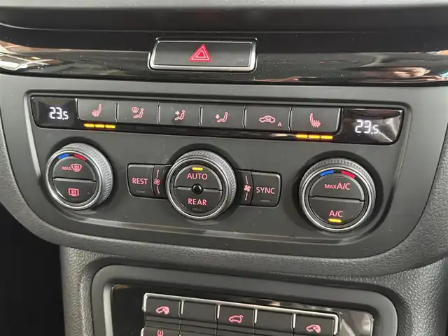 フォルクスワーゲン シャラン TDI ハイライン 宮城県 2020(令2)年 5万km ディープブラックパールエフェクト アダプティブクルーズコントロール/レーンキープアシスト/ブラインドスポットアシスト/純正メモリナビ/バックカメラ/CD/DVD再生/Bluetooth機能/ハーフレザー/シートヒーター/ステアリングスイッチ/パドルシフト/アイドリングストップ/キセノンヘッドライト/オートライト/前後ドライブレコーダー/両側パワースライドドア/オートホールド/ルーフレール/パワーバックドア/純正17インチAW
