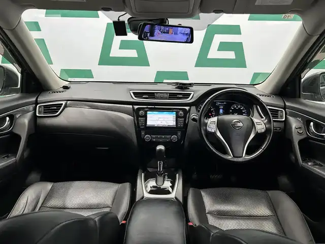 日産 エクストレイル 20X ブラックエクストリーマーX エマB 鹿児島県 2015(平27)年 6.4万km ダイヤモンドブラック 4WD/エマージェンシーブレーキ/踏み間違い衝突防止アシスト/車線逸脱警報/進入禁止標識検知/純正7インチメーカーOPナビ/（CD/DVD/フルセグ/USB/AM/FM）/インテリジェントアラウンドビューモニター/バックカメラ/社外デジタルインナーミラー型前後ドライブレコーダー/ビルトインETC/革巻きステアリング/ステアリングリモコン/ハーフレザーシート/撥水カプロンシート/前席シートヒーター/純正LEDヘッドライト/フロントフォグランプ/オートライト/アイドリングストップ/前後コーナーセンサー/純正フロアマット/純正ドアバイザー/純正17インチアルミ