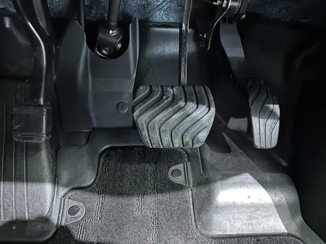 日産 エクストレイル 20X ブラックエクストリーマーX エマB 鹿児島県 2015(平27)年 6.4万km ダイヤモンドブラック 4WD/エマージェンシーブレーキ/踏み間違い衝突防止アシスト/車線逸脱警報/進入禁止標識検知/純正7インチメーカーOPナビ/（CD/DVD/フルセグ/USB/AM/FM）/インテリジェントアラウンドビューモニター/バックカメラ/社外デジタルインナーミラー型前後ドライブレコーダー/ビルトインETC/革巻きステアリング/ステアリングリモコン/ハーフレザーシート/撥水カプロンシート/前席シートヒーター/純正LEDヘッドライト/フロントフォグランプ/オートライト/アイドリングストップ/前後コーナーセンサー/純正フロアマット/純正ドアバイザー/純正17インチアルミ