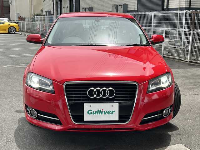 アウディ Ａ３ スポーツバック 1．4 TFSI 京都府 2010(平22)年 10.6万km 赤 純正SDナビ　/フルセグTV　/バックカメラ　/ターボ　/前後コーナーセンサー　/LEDヘッドライト/スマートキー　/純正AW　/アイドリングストップ　/純正ビルトインETC　/Bluetooth/CD/DVD再生機能 /USB /シートカバー/フロントフォグランプ/Wサイドエアバッグ