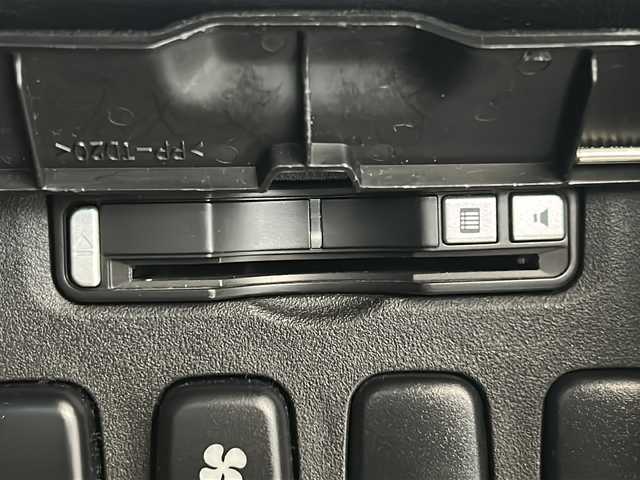 三菱 デリカＤ：５ G－Navi package 岐阜県 2007(平19)年 9.6万km 黒 ４WD/ナビパッケージ/純正ナビゲーション/バックモニター/サイドモニター/フロントモニター/クルーズコントロール/電動スライドドア/ETC/ドライブレコーダー/スマートキー/HIDヘッドライト/純正フロアマット/オートライト