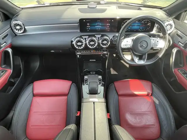 メルセデス・ベンツ Ｍ・ベンツ Ａ２００ｄ AMGライン 石川県 2019(令1)年 4.6万km コスモスブラック レーダーセーフティパッケージ/AMGレザーエクスクルーシブパッケージ/アドバンスドパッケージ/ナビゲーションパッケージ/パノラミックスライディングルーフ/本革レザーシート赤／黒/前席シートヒーター/前席パワーシート/純正ナビＴＶ/全方位360度カメラ/ブラインドスポットモニター/クリアランスソナー/アダプティブクルーズコントロール/衝突軽減システム/ＬＥＤヘッドライト/アンビエントライト/アドバンスドサウンド