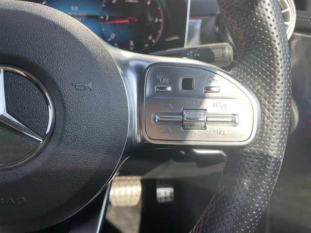 メルセデス・ベンツ Ｍ・ベンツ Ａ２００ｄ AMGライン 石川県 2019(令1)年 4.6万km コスモスブラック レーダーセーフティパッケージ/AMGレザーエクスクルーシブパッケージ/アドバンスドパッケージ/ナビゲーションパッケージ/パノラミックスライディングルーフ/本革レザーシート赤／黒/前席シートヒーター/前席パワーシート/純正ナビＴＶ/全方位360度カメラ/ブラインドスポットモニター/クリアランスソナー/アダプティブクルーズコントロール/衝突軽減システム/ＬＥＤヘッドライト/アンビエントライト/アドバンスドサウンド