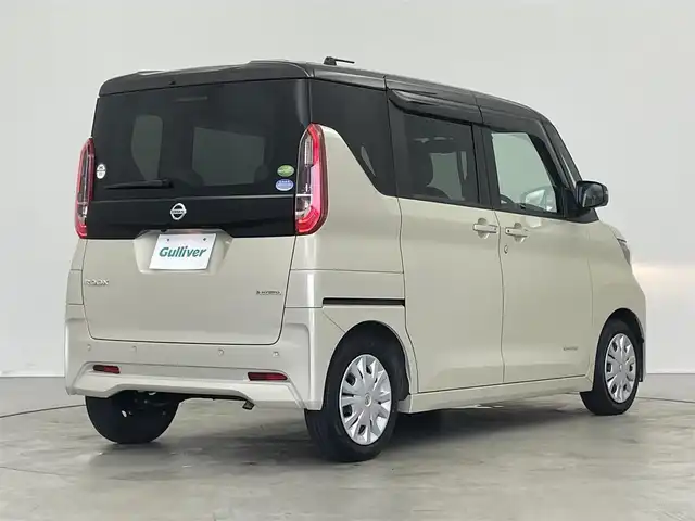 日産 ルークス X 埼玉県 2020(令2)年 3.9万km ベージュ アラウンドビューモニター　純正９インチナビ　ドライブレコーダー　ＥＴＣ　ＬＥＤライト　両側パワースライドドア　プッシュスタート　スマートキー　純正フロアマット　地デジフルセグＴＶ　Ｂｌｕｅｔｏｏｔｈ