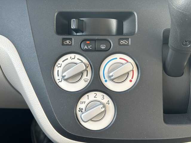 日産 デイズ ルークス S 沖縄県 2019(令1)年 1.2万km ブラック 禁煙車　/エマージェンシーブレーキ　/社外ナビ　/（ＴＶ／Ｂｌｕｅｔｏｏｔｈ／ＦＭ／ＡＭ）/ＥＴＣ　/両側スライドドア　/バックカメラ　/前方ドラレコ　/アイドリングストップ　/電動格納ミラー　/踏み間違い防止アシスト/ACエアコン