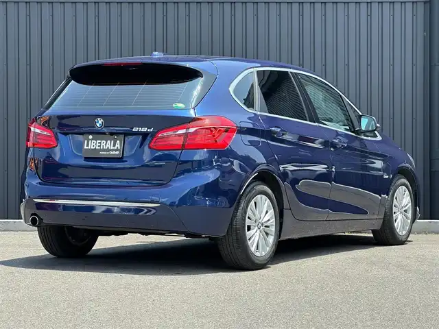 ＢＭＷ ２１８ｄ アクティブツアラー ラグジュアリー 福島県 2017(平29)年 4.1万km メディテラニアンブルー インテリジェントセーフティ/ヘッドアップディスプレイ/アクティブクルーズコントロール/茶レザーシート/シートヒーター/パワーシート/純正ナビ(CD/DVD/BT/USB)/バックカメラ/ミラー一体型ETC/パワーバックドア/ステアリングスイッチ/コンフォートアクセス/純正16AW/純正フロアマット/保証書/取扱説明書