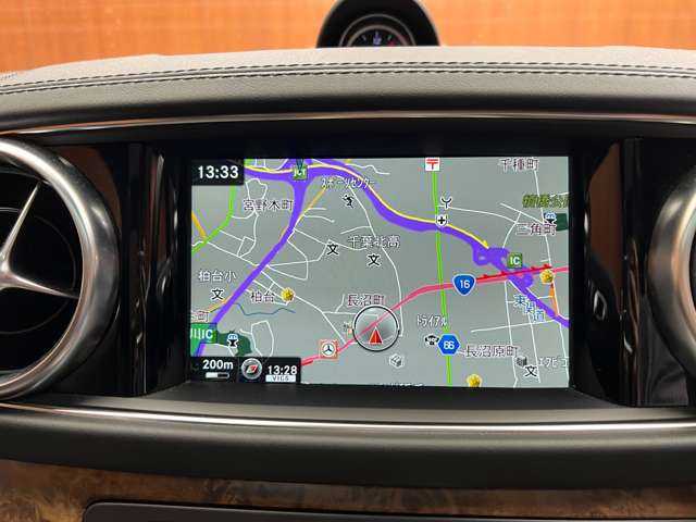 メルセデス・ベンツ ＳＬ４００ グランドエディション 千葉県 2020(令2)年 5.3万km グレー マジックスカイコントロールパノラミックバリオルーフ　/茶黒革シート　/ｈａｒｍａｎｋａｒｄｏｎサウンド　/ナビ　/ＴＶ　/Ｂｌｕｅｔｏｏｔｈ接続　/Ｂカメラ　/シートＨ　/ベンチレーション　/電動トランク　/衝突軽減Ｂ