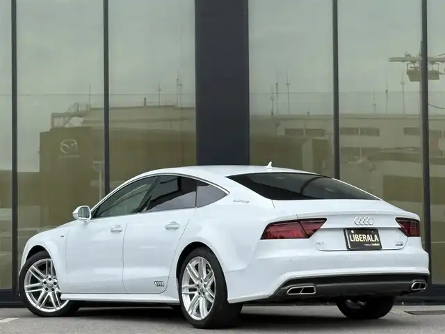 アウディ Ａ７ SB 2.0 TFSI クワトロ S LINE P 石川県 2017(平29)年 6.1万km グレイシアホワイトメタリック 黒革シート/シートヒーター/衝突軽減ブレーキ/アダプティブクルーズコントロール/サイドアシスト/純正ナビ/フルセグＴＶ/バックカメラ/クリアランスソナー/電動リアゲート/ＢＯＳＥサウンド/ＬＥＤライト