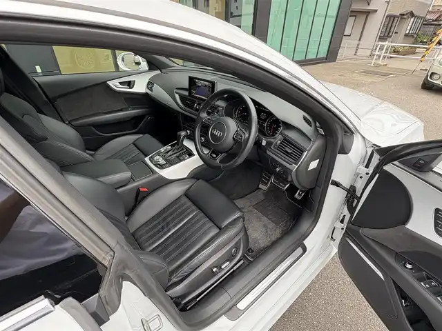 アウディ Ａ７ SB 2.0 TFSI クワトロ S LINE P 石川県 2017(平29)年 6.1万km グレイシアホワイトメタリック 黒革シート/シートヒーター/衝突軽減ブレーキ/アダプティブクルーズコントロール/サイドアシスト/純正ナビ/フルセグＴＶ/バックカメラ/クリアランスソナー/電動リアゲート/ＢＯＳＥサウンド/ＬＥＤライト