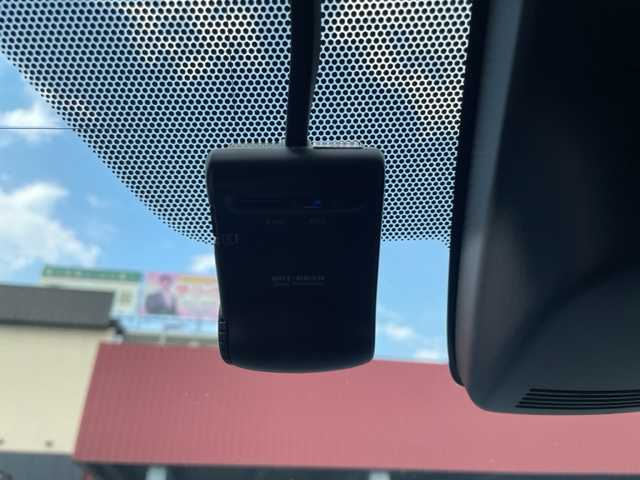 トヨタ カローラ フィールダー 1．5G 神奈川県 2016(平28)年 4.4万km ホワイトパールクリスタルシャイン ワンオーナー/モデリスタ15インチAW/純正メモリーナビ【NSZN-W64T】/・DTV/ラジオ/BT/ToyotaSafetySenseC/・プリクラッシュセーフティ/・レーンデパーチャーアラート/・オートマチックハイビーム/・先行車発進告知/ドライブレコーダー/ビルトインETC/ナノイー付きAAC/アイドリングストップ/プッシュEgスタート/ストップ/スマートキー×2/プロジェクターヘッドランプ/フォグランプ/ターンランプ付電動格納ドアミラー/ドアバイザー/フロアマット/取扱説明書/ナビ取扱説明書/新車時保証書