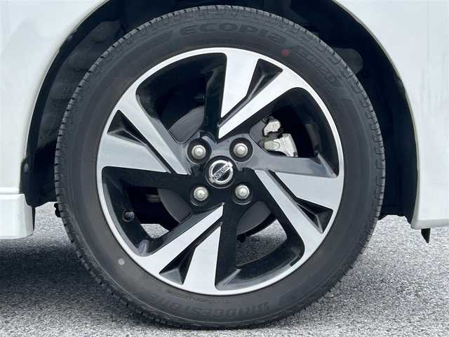 日産 デイズ HWS G ターボ プロパイロットED 滋賀県 2020(令2)年 2.4万km ホワイトパール ガソリン（ハイブリッド）/2WD(FF)/CVT/純正9インチナビ（MM320D-L）/アラウンドビューモニター/ETC/プロパイロット/衝突軽減ブレーキ/コーナーセンサー/横滑り防止装置/電格ウインカーミラー/アイドリングストップ/電動サイドブレーキ/革巻きステアリング/ステアリングスイッチ/オートライト/LEDヘッドライト/フロントフォグ/プッシュスタート/純正フロアマット