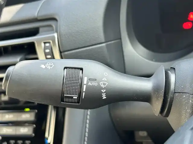 レクサス ＩＳ 350 Fスポーツ 熊本県 2022(令4)年 2.1万km ヒートブルーコントラストレイヤリング サンルーフ/革シート/プッシュスタート/純正ナビ/（CD・DVD・フルセグTV・BTオーディオ・SD）/全方位カメラ/ビルトインETC/純正19インチAW/純正前後オレンジキャリパー/レーダークルーズ/パドルシフト/前席パワーシート・右前席シートメモリー/前席エアーシート・シートヒーター/ステアリングヒーター/LEDヘッドライト/オートライト/前後コーナーセンサー/横滑り防止装置/ウィンカーミラー/純正フロアマット/純正ドアバイザー/新車保証書/取扱説明書/スマートスペアキー×1本/カード型キー×1本