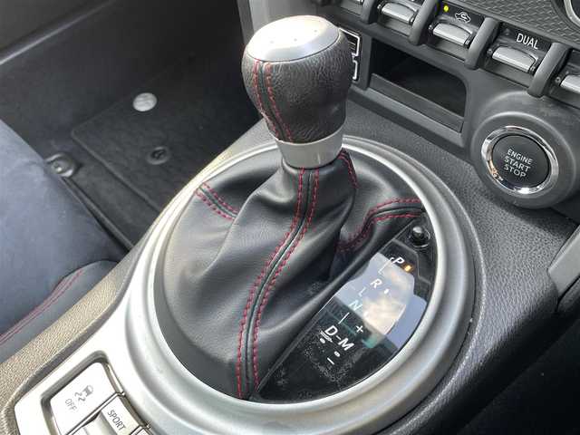 トヨタ ８６ GT リミテッド 福岡県 2013(平25)年 7.5万km クリスタルブラックシリカ ＴＥＩＮ車高調/純正ナビ/バックカメラ/ＴＲＤリアスポイラー/ＨＩＤヘッドライト/フォグランプ/シートヒーター/ＥＴＣ/社外１８アルミ/前後ドラレコ/パドルシフト/スマートキー/プッシュスタート/Wilwoodブレーキキャリパー