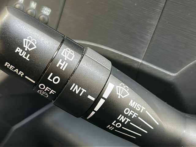 トヨタ アクア S 兵庫県 2015(平27)年 3.8万km ライムホワイトパールクリスタルシャイン 登録時走行距離37768km/純正ナビ/CD/DVD/Bluetooth/フルセグTV/バックカメラ/ETC/スマートキー/エンジンプッシュスタート/オートライト/純正フロアマット/保証書/取説/スペアキー/純正ドアミラーカバー積み込み